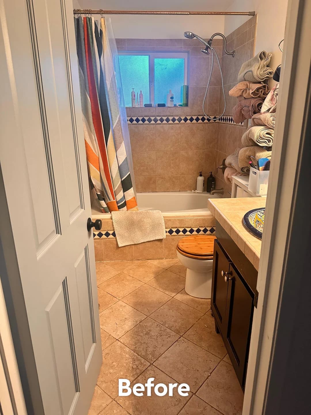 Bathroom before renovation 2