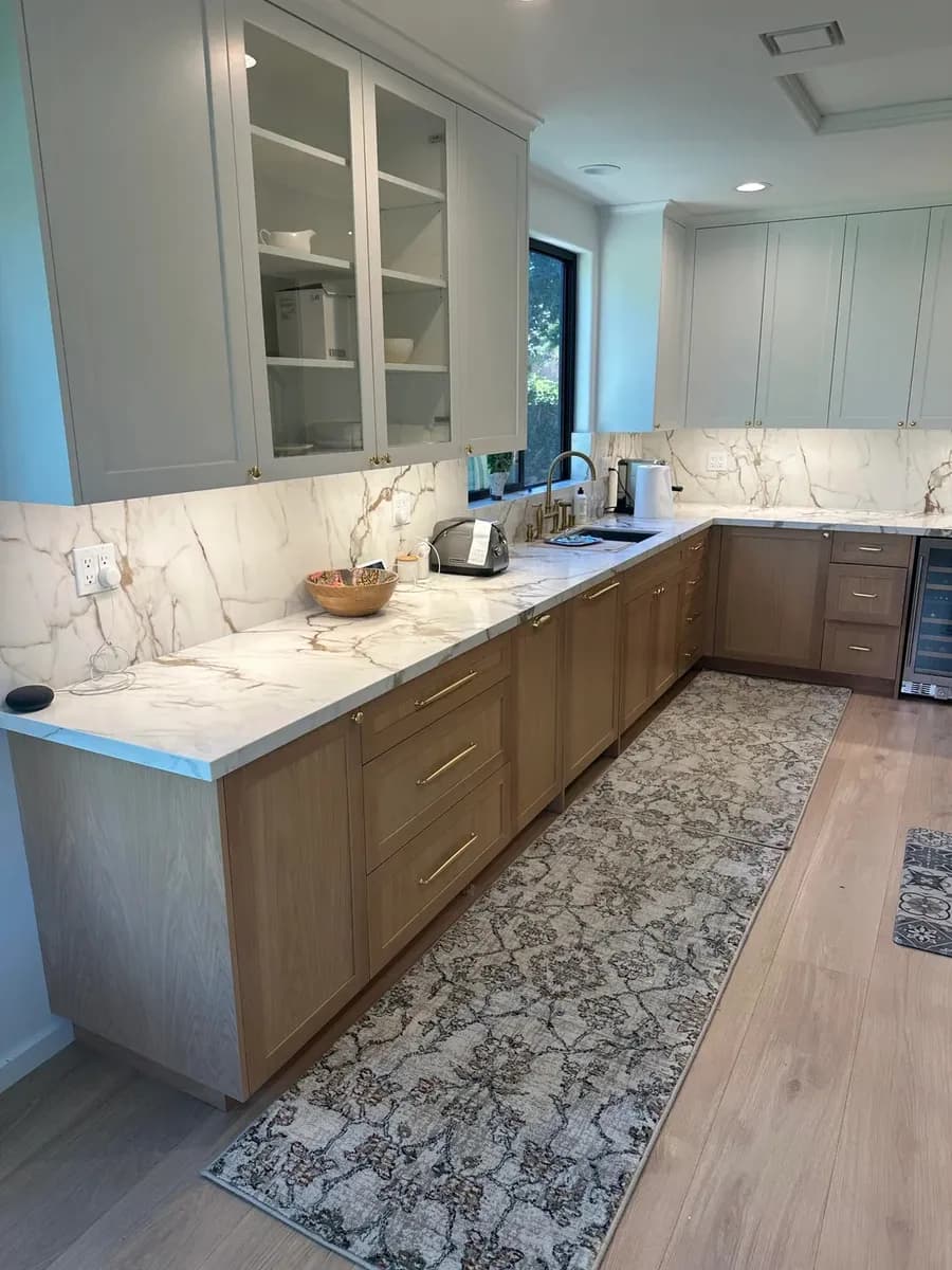 Finished North Vancouver kitchen countertops, cabinetry and sink run